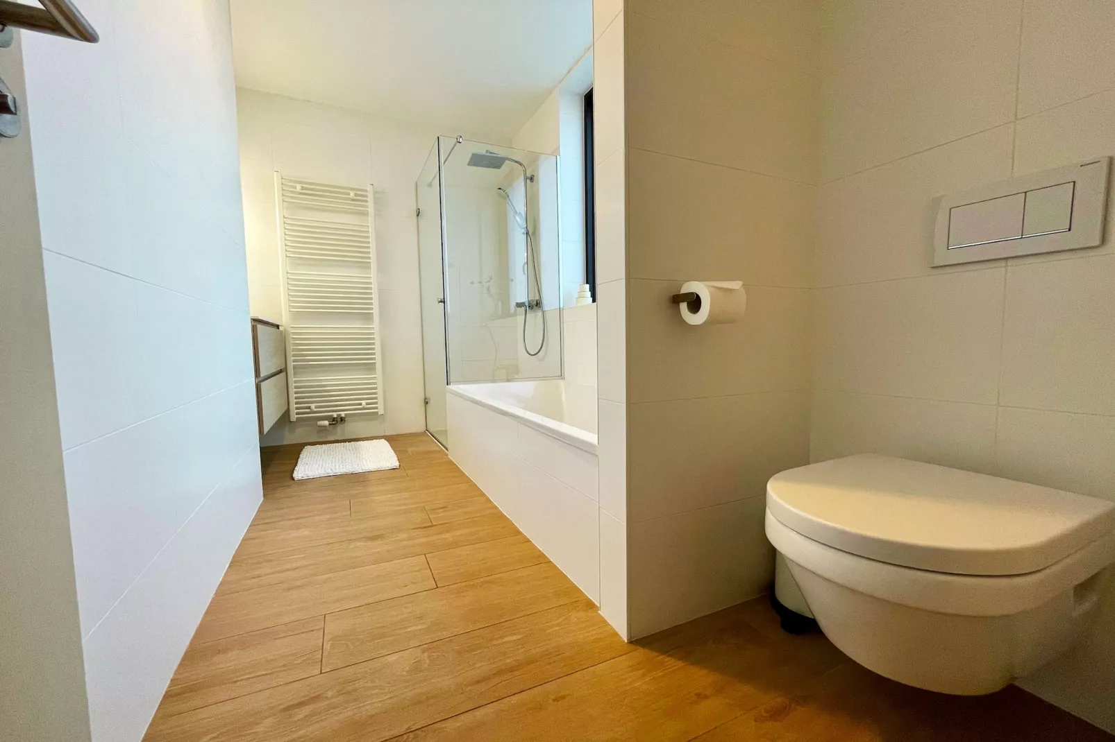 Modern 2BR Penthouse Near Diamond District by OneLuxStay - Salle de bain