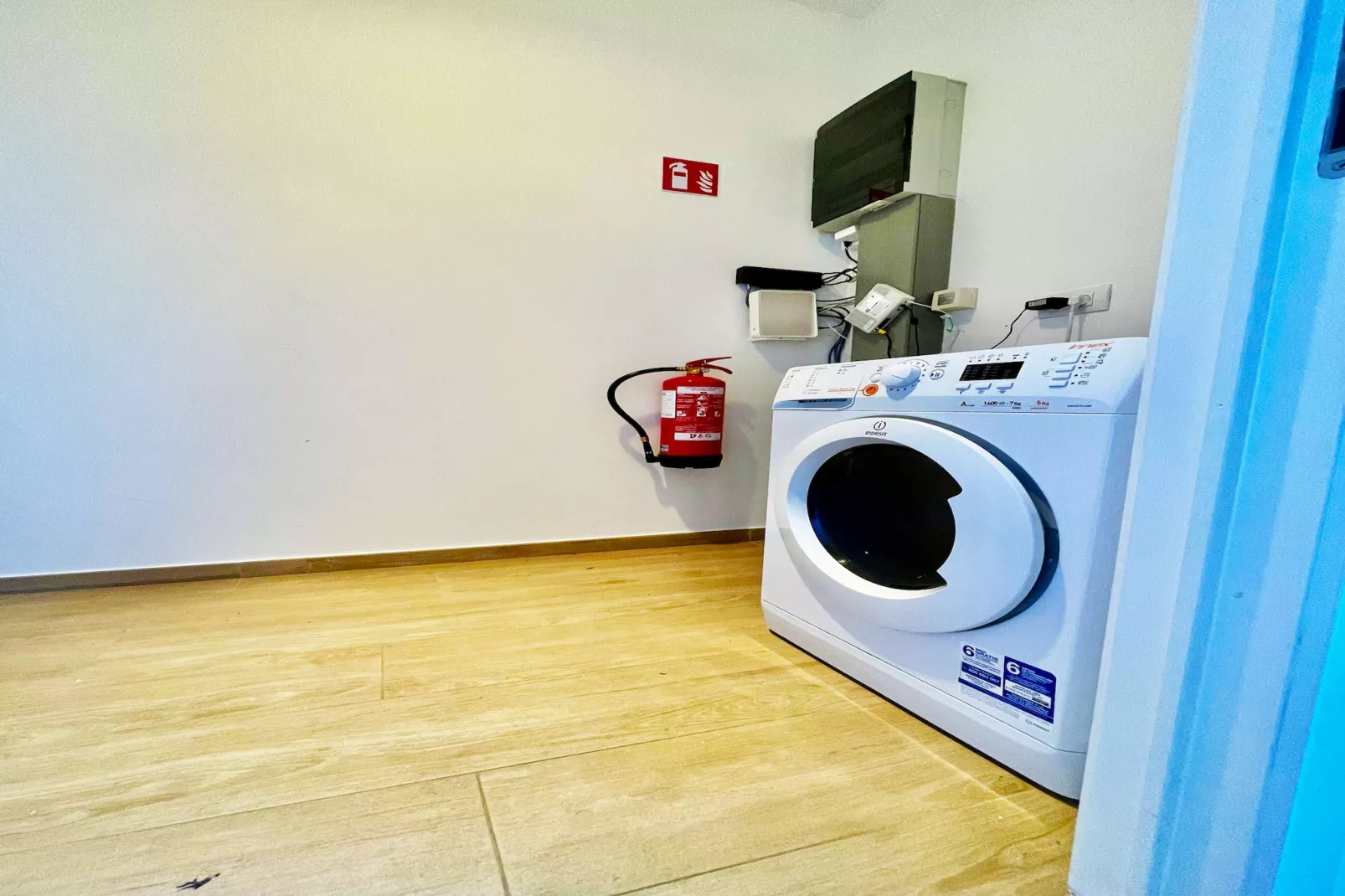 Modern 2BR Penthouse Near Diamond District by OneLuxStay - équipements