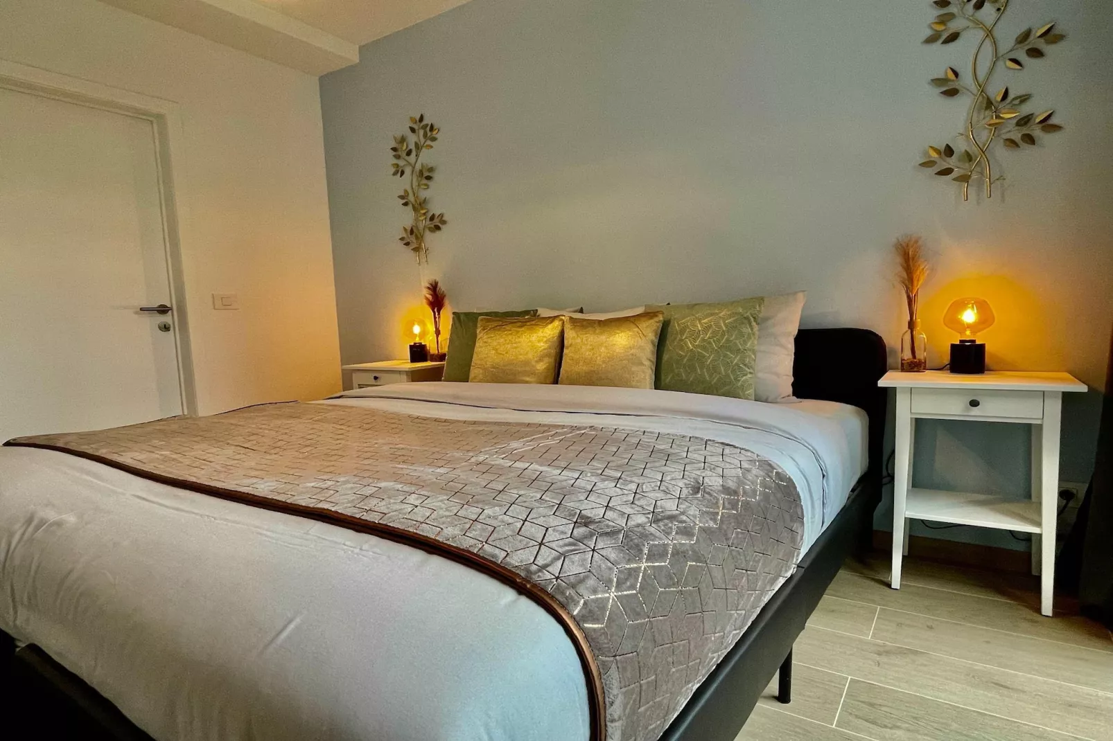 Luxury 2BR 2BA Near Fashion District by OneLuxStay - Chambre