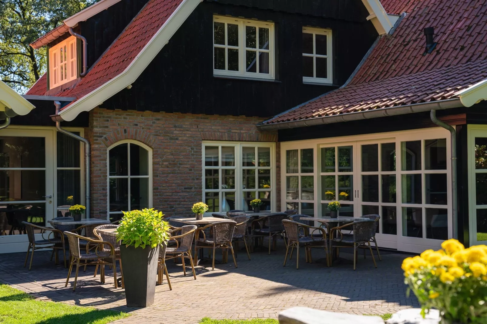 Het Landhuis-Terrace balcony