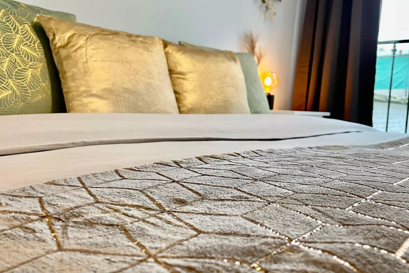 Luxury 2BR 2BA Near Fashion District by OneLuxStay - Chambre