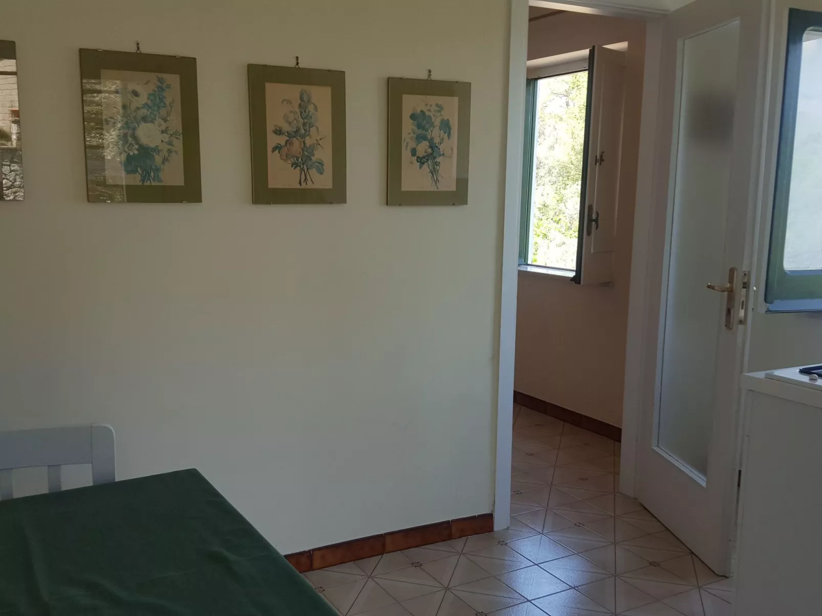 Kleine Wohnung auf einem Bauernhof - Inside