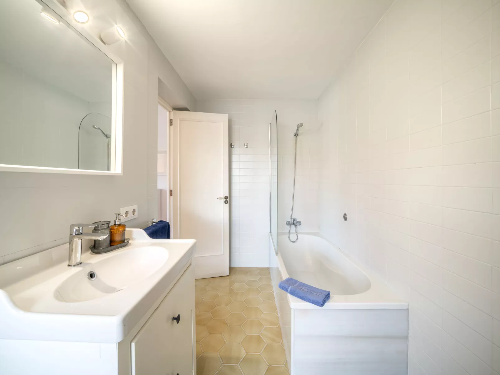 Villa Pescador - Inside