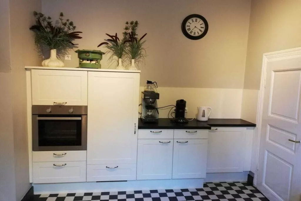 78243 - Kitchen
