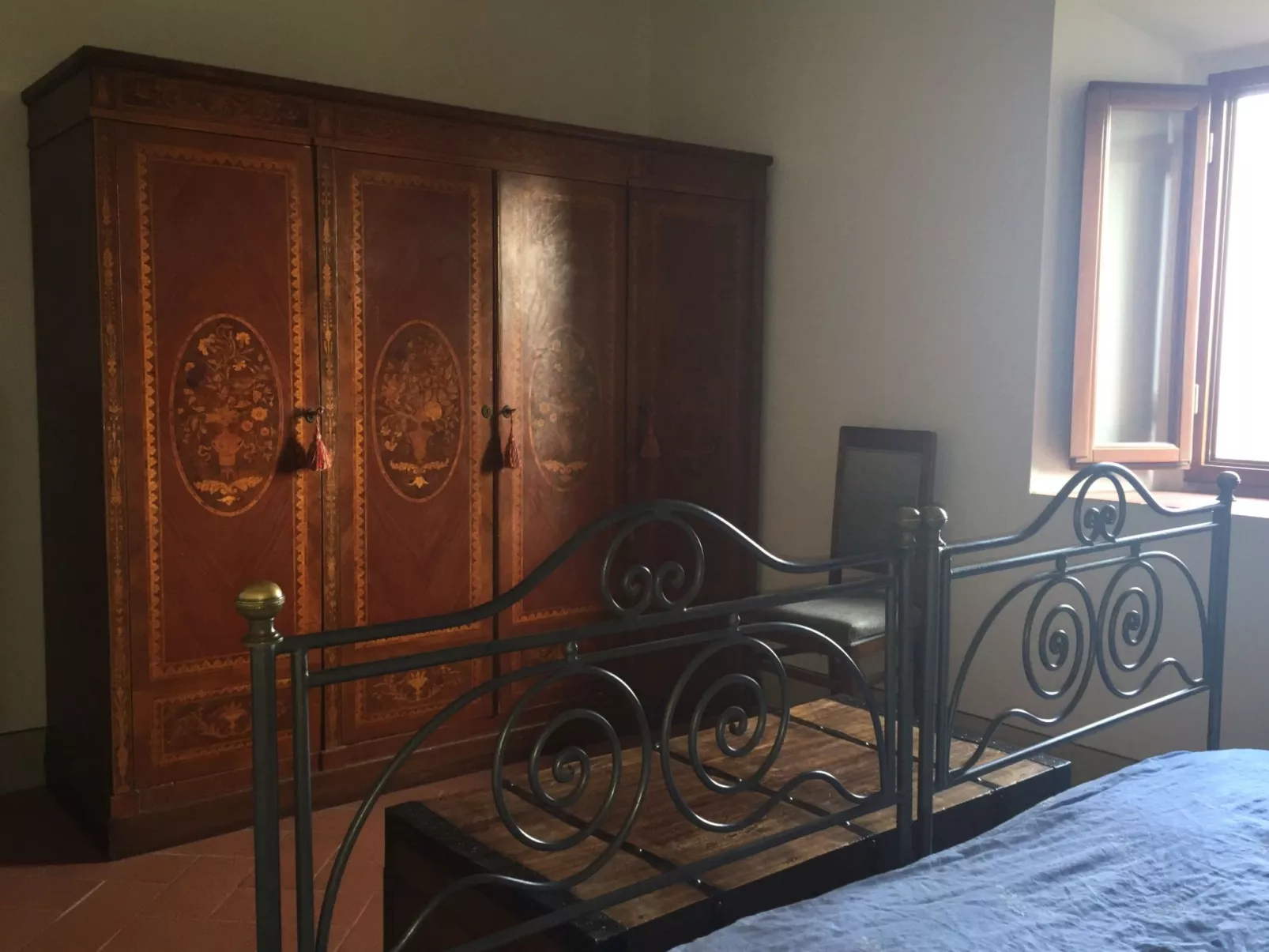 Für sieben Personen mit tollem Blick auf die Hügel des Chianti - Inside