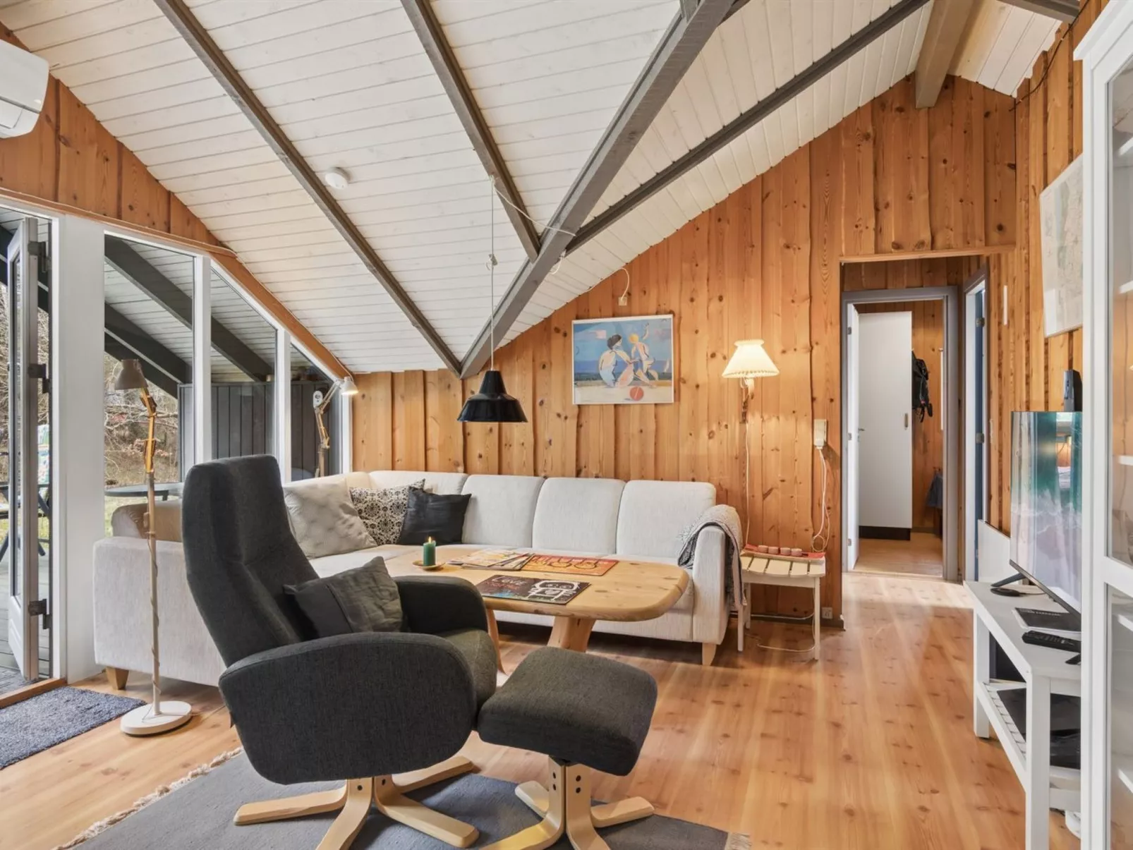 "Elfrede" - 900m from the sea