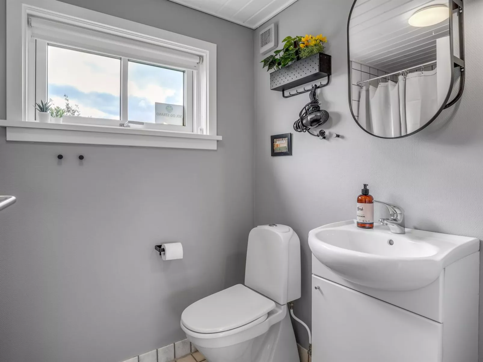 "Helemine" - 2.8km from the sea - Inside