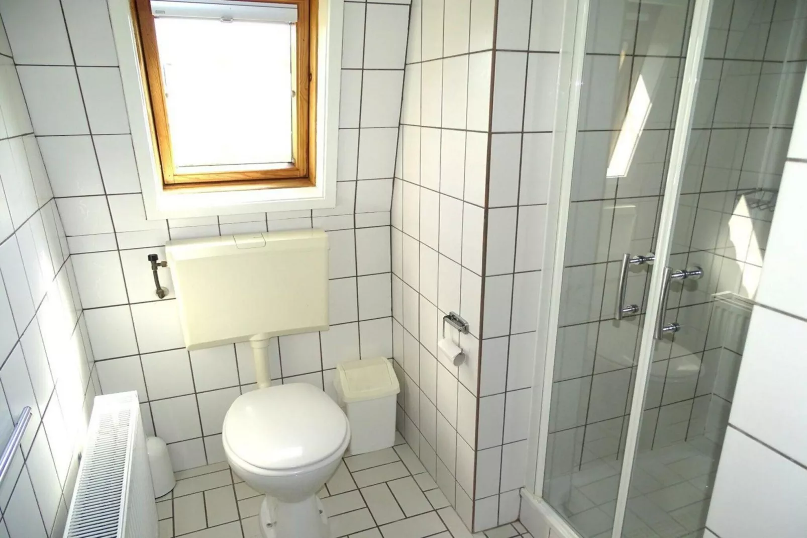 Schoneveld 36 Zeester Breskens - Bathroom