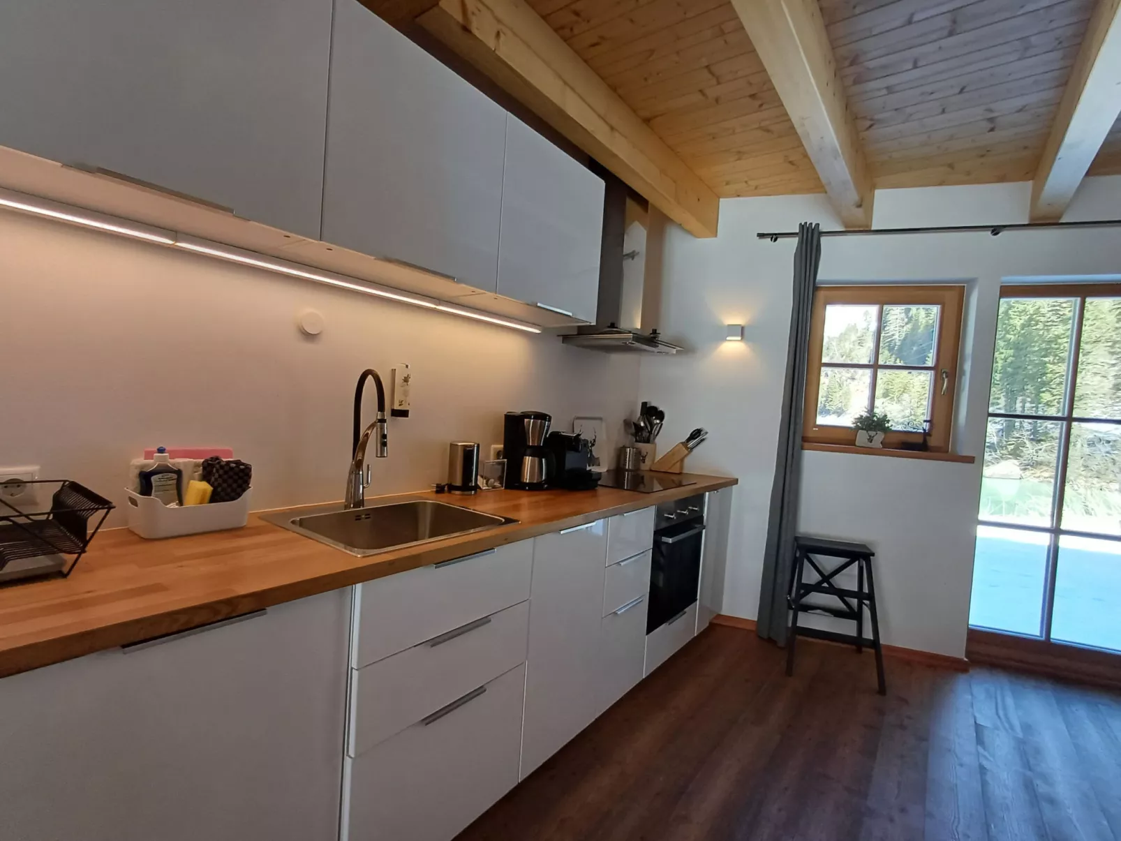 Lodge Seeblick 161 im Tauerndorf Enzingerboden