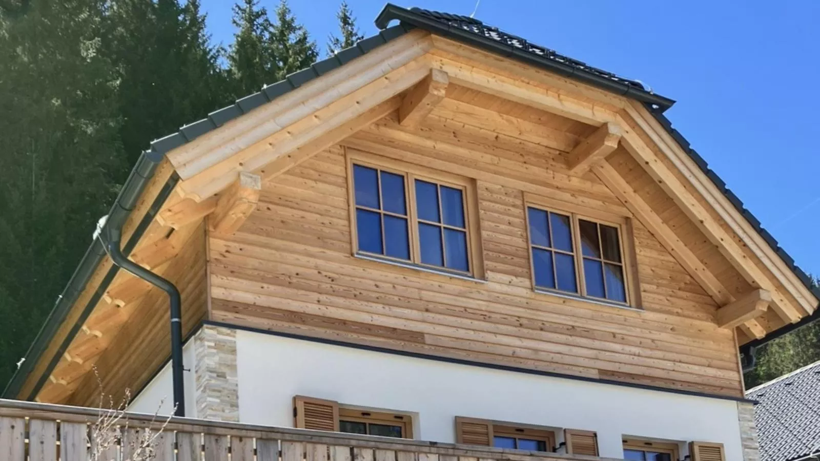 Ahorn Mountainlodge - Außenbereich Sommer