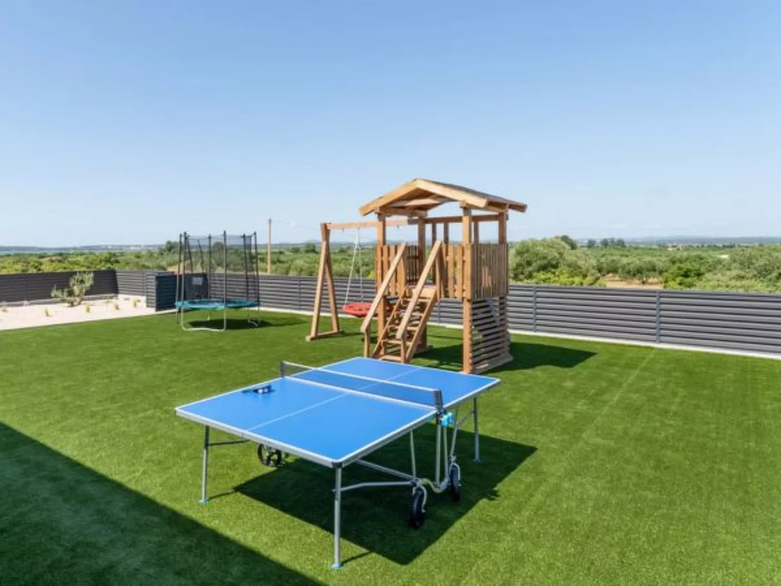 Magnificent Villa Oasis with extra large heated po