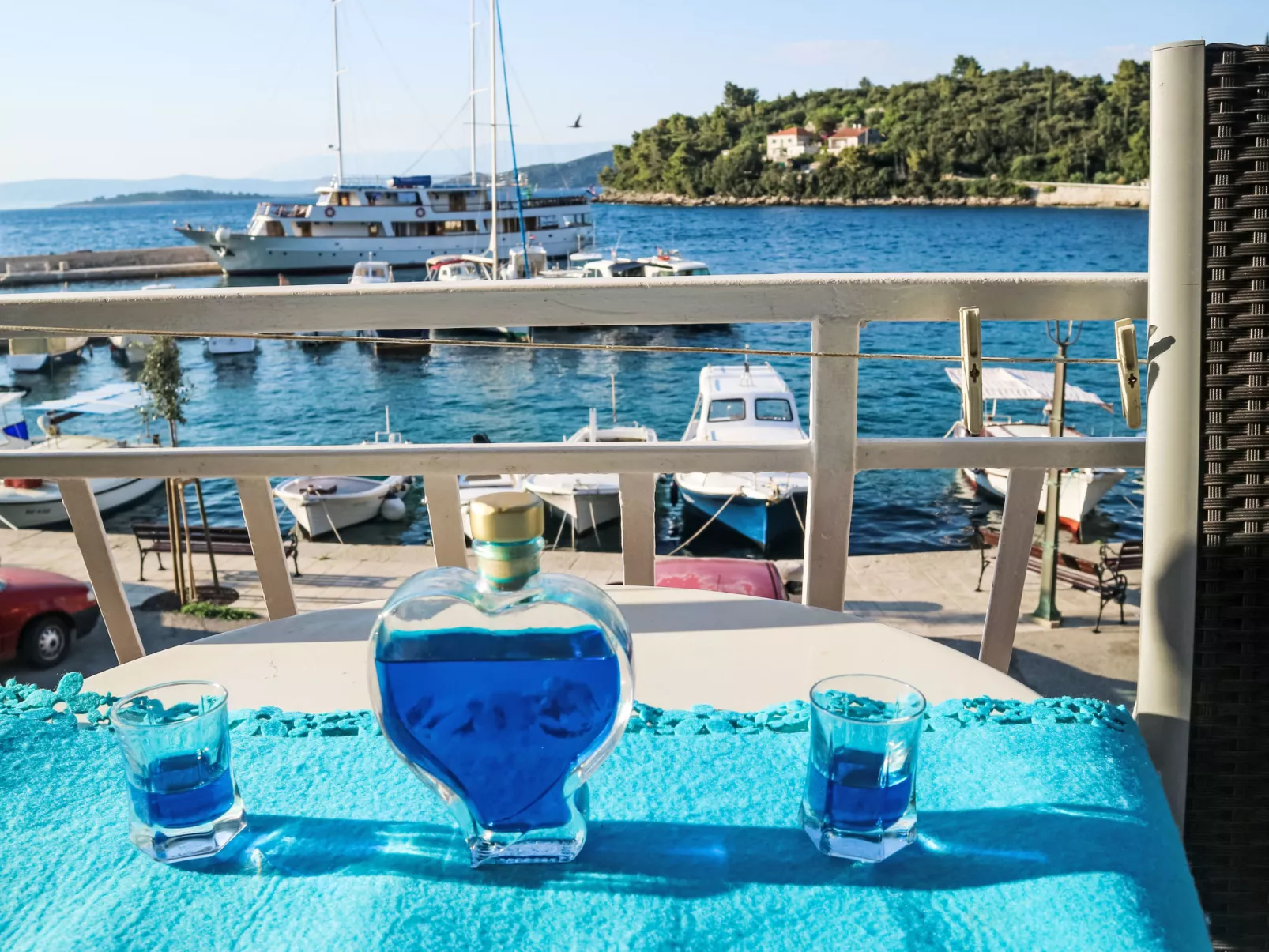 "Martina" direkt am Wasser - Outside