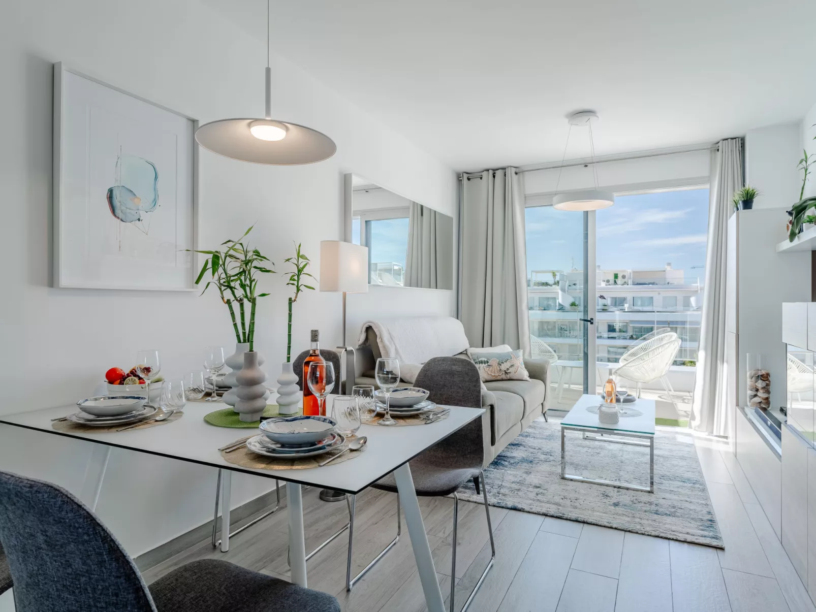 Marina Real I - Draußen