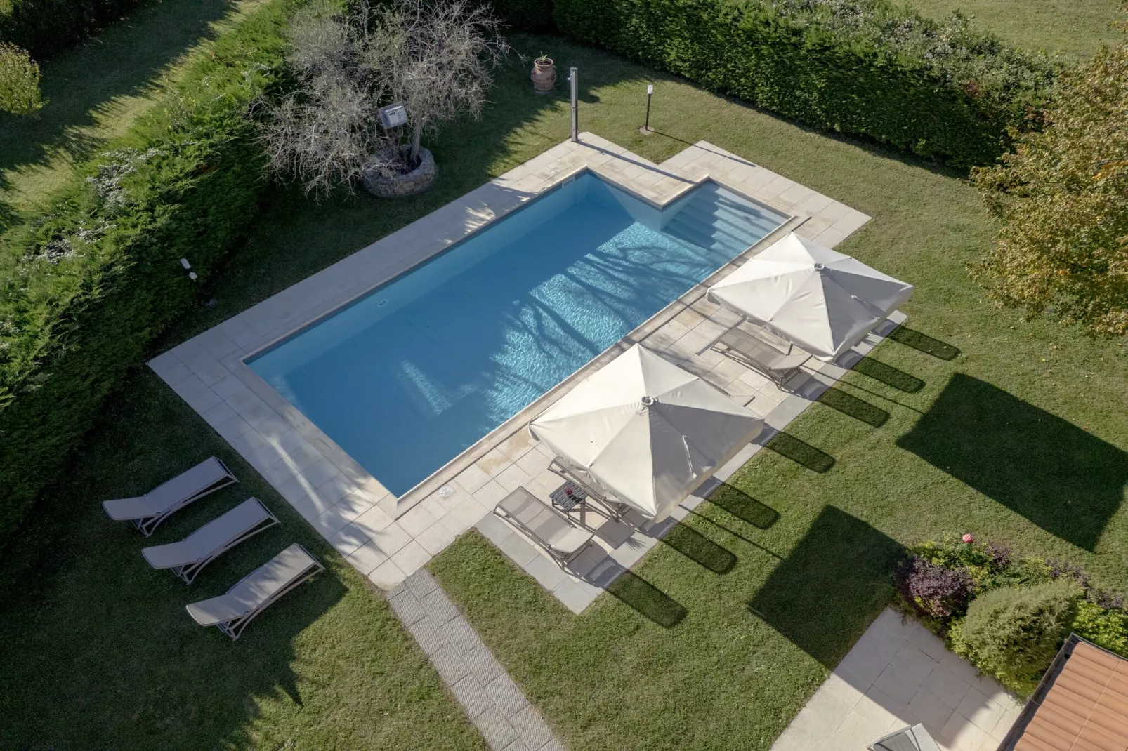 Otto a Loro Ciuffenna - Exterior in summer