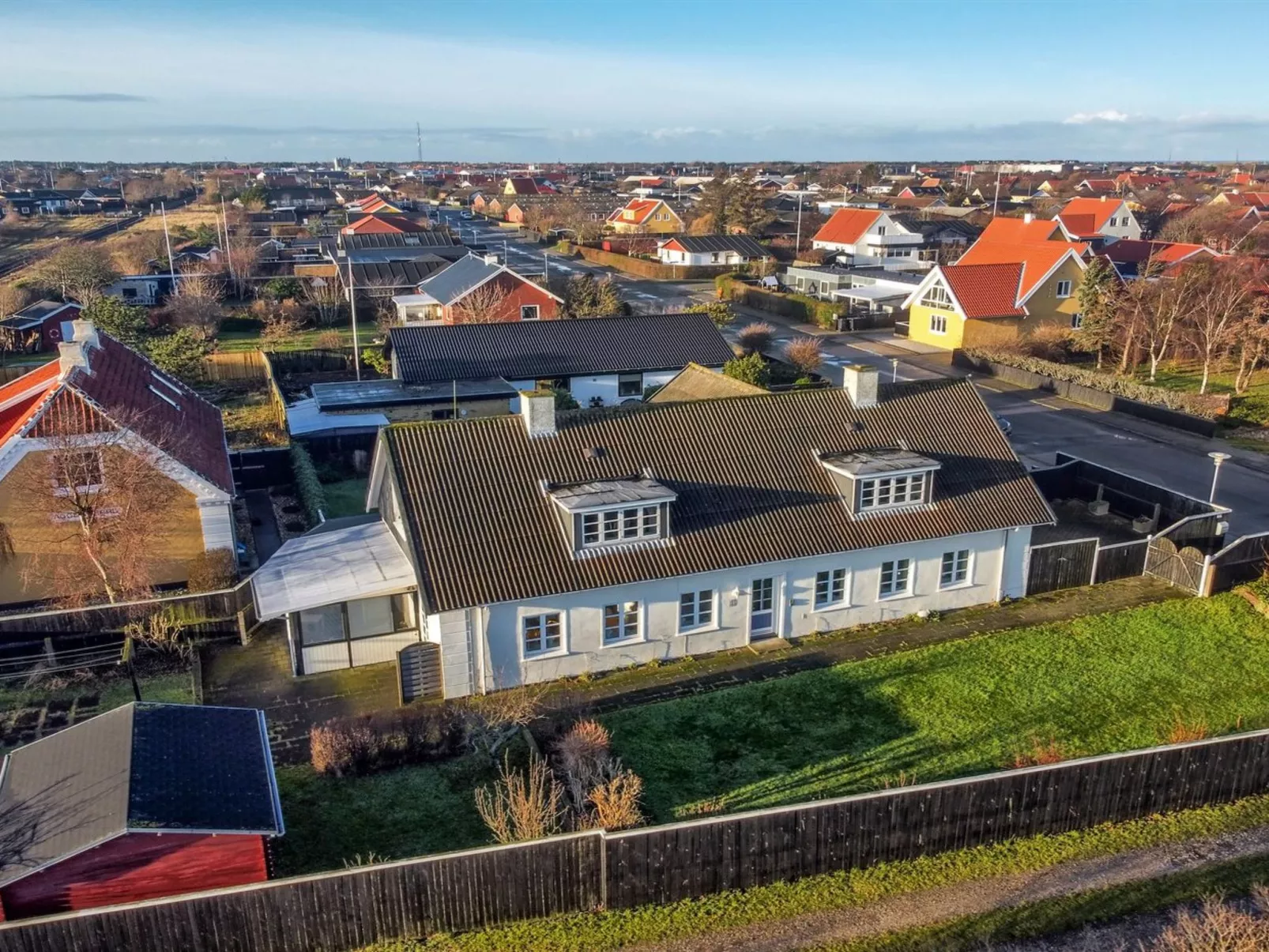 "Canan" - 1.6km from the sea - Outside