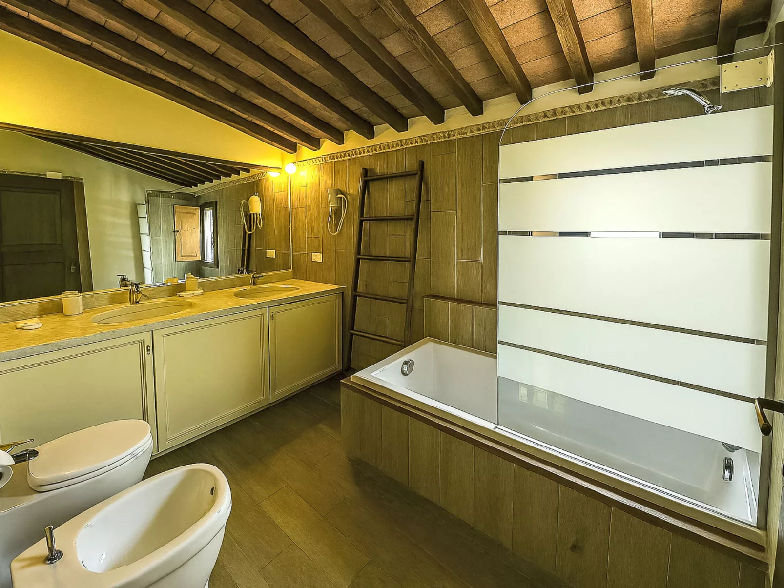 Il canto dei merli - Drinnen