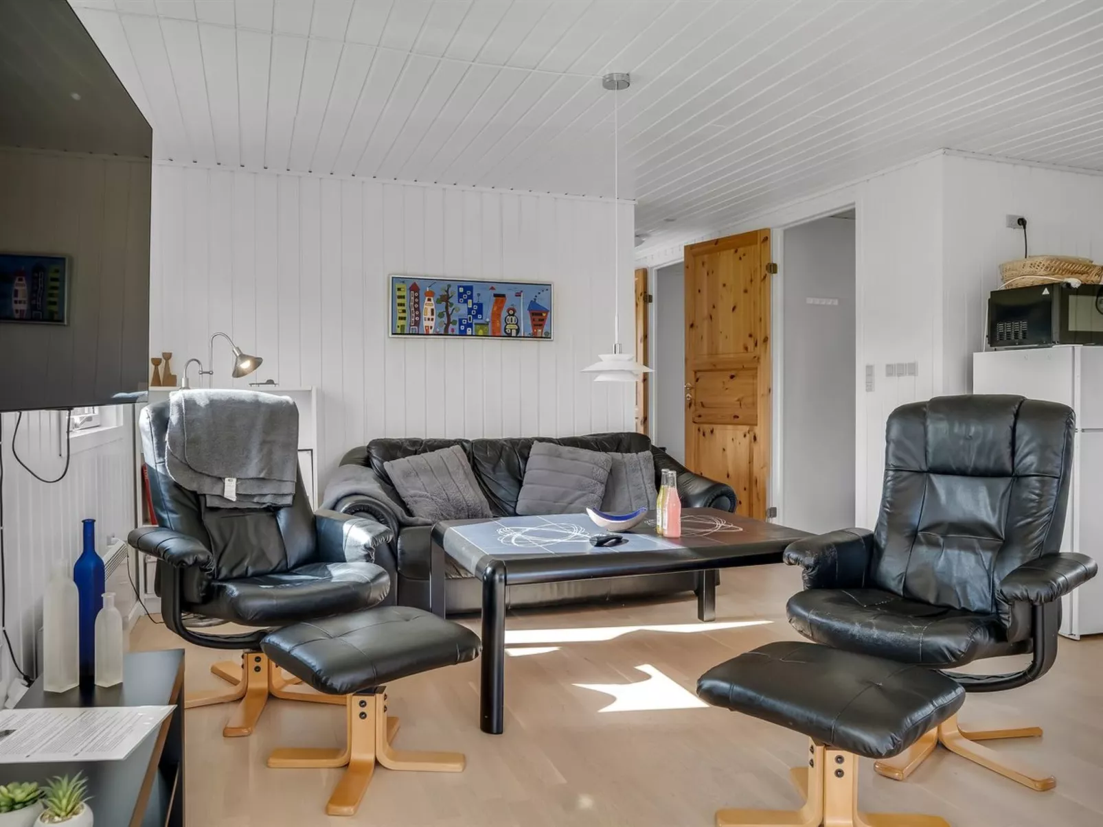 "Jytte" - 800m to the fjord - Inside