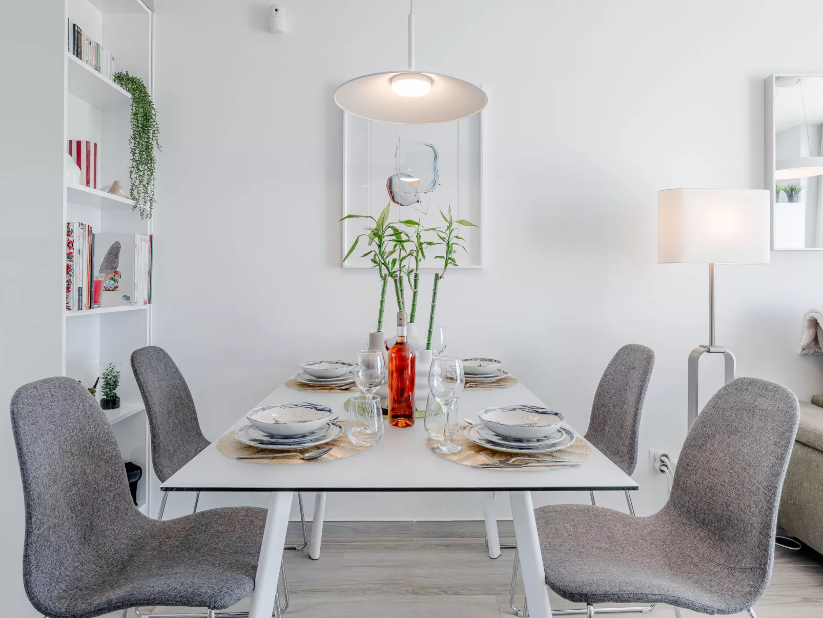 Marina Real I - Drinnen