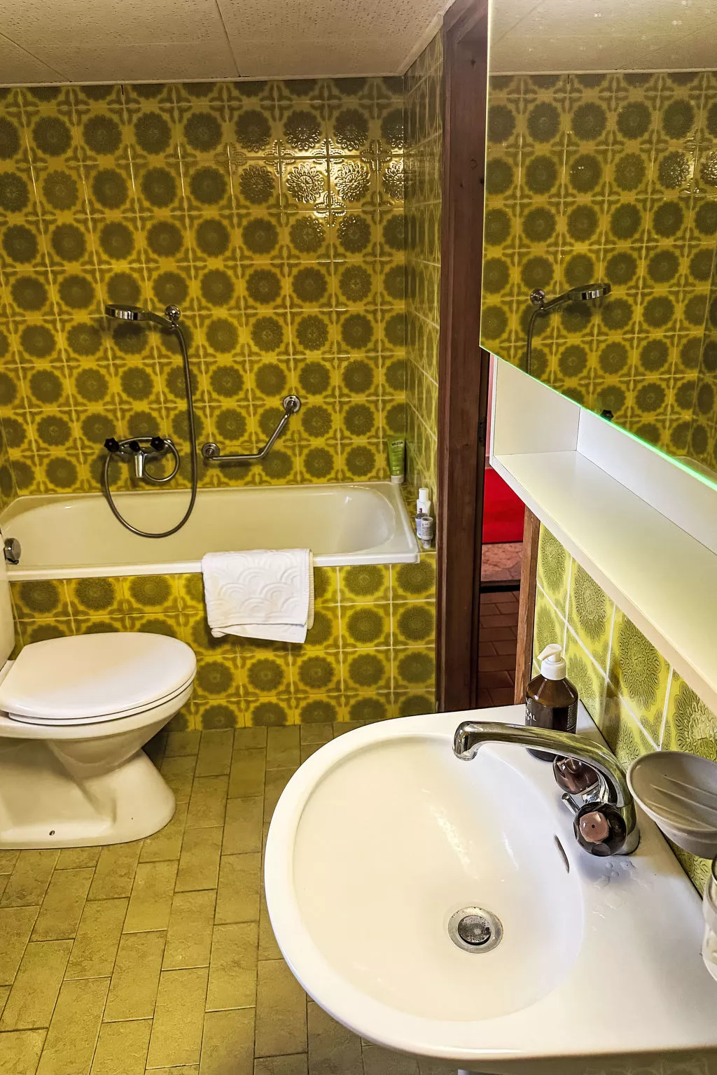 Waterfall House - Drinnen