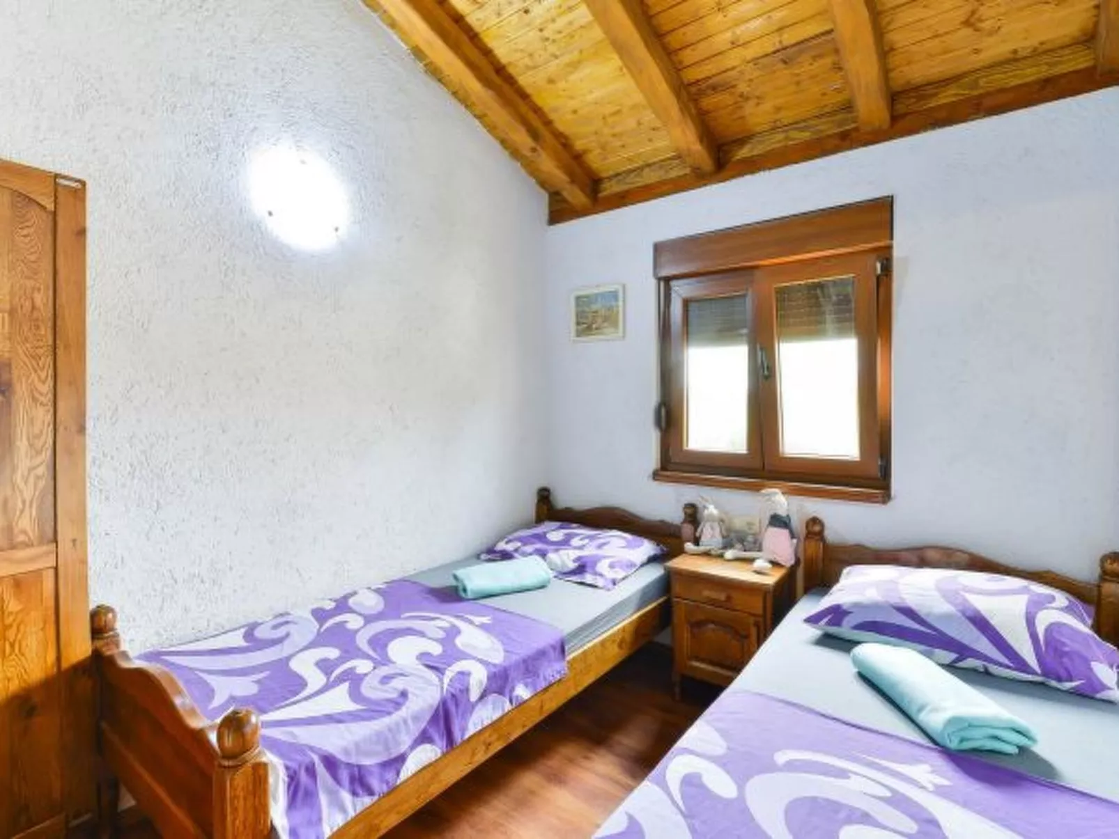 Villa Serena with pool - Image-tags.info