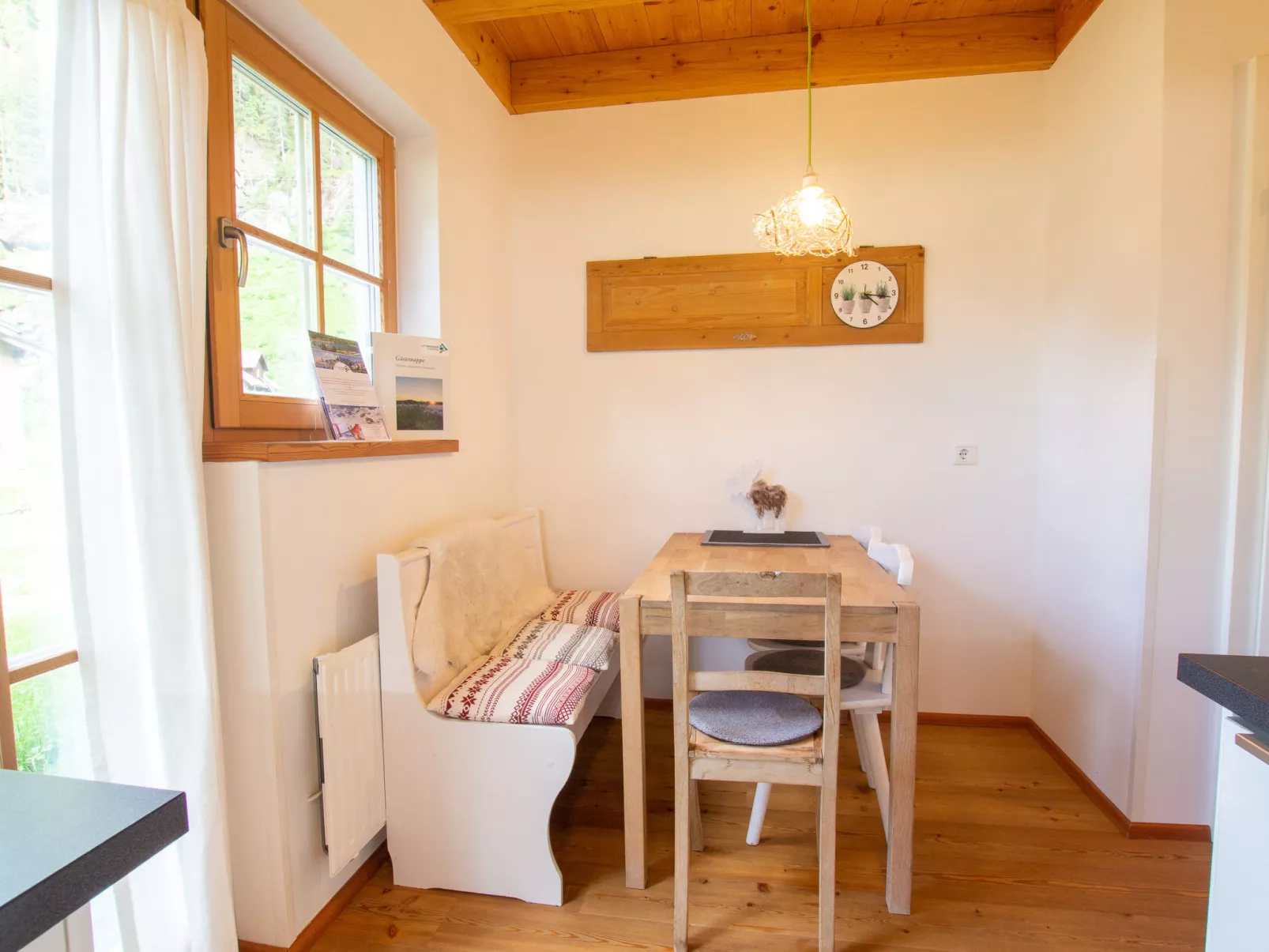 Lodge Adlerhorst 178 im Tauerndorf Enzingerboden - Drinnen