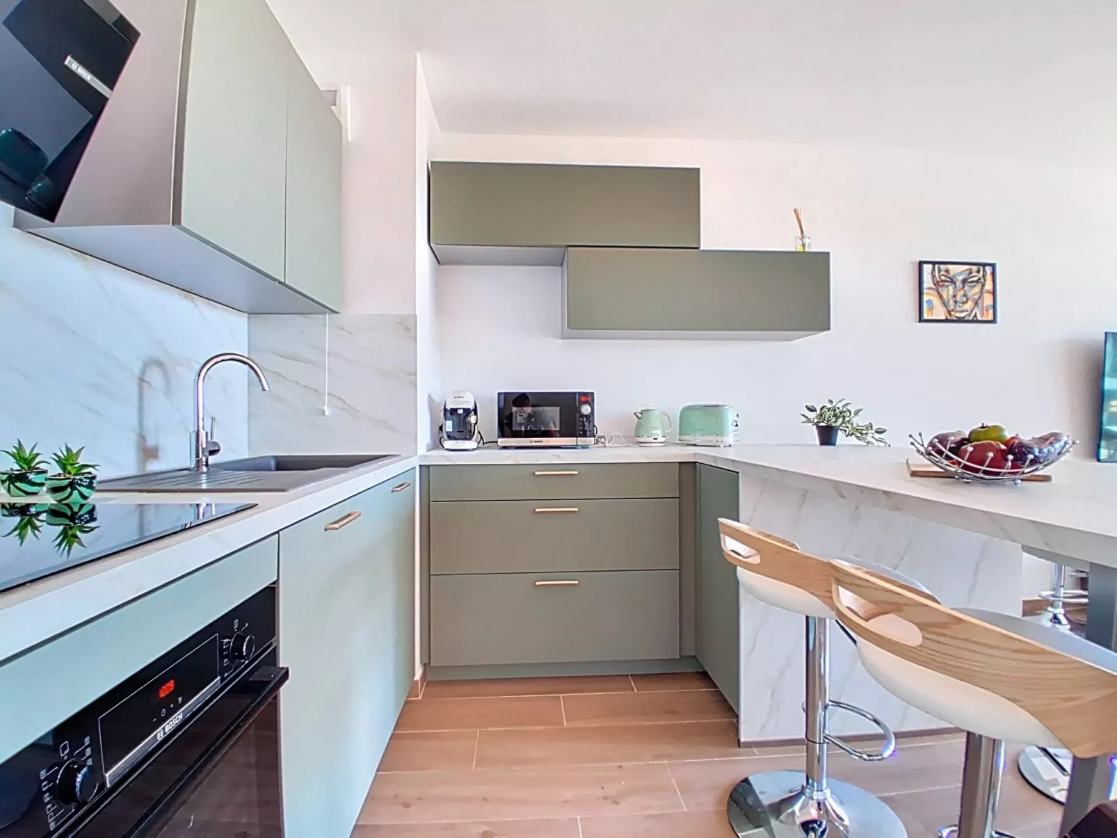 Seaside View - Inside