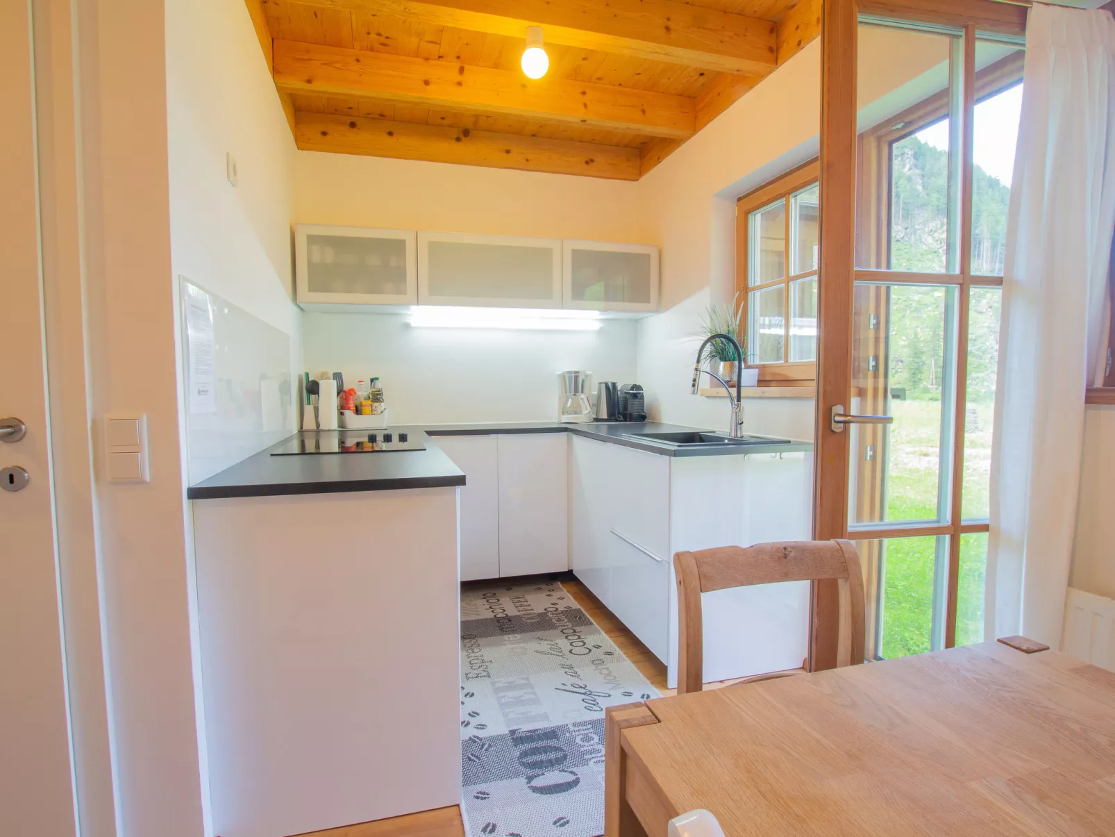 Lodge Adlerhorst 178 im Tauerndorf Enzingerboden - Drinnen