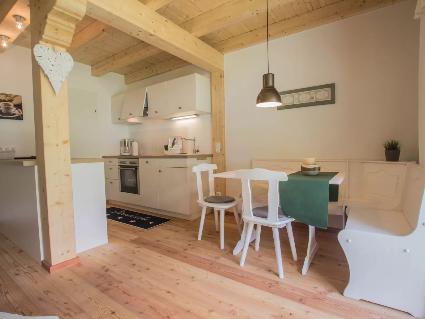 Lodge Enzian 194 im Tauerndorf Enzingerboden - Drinnen