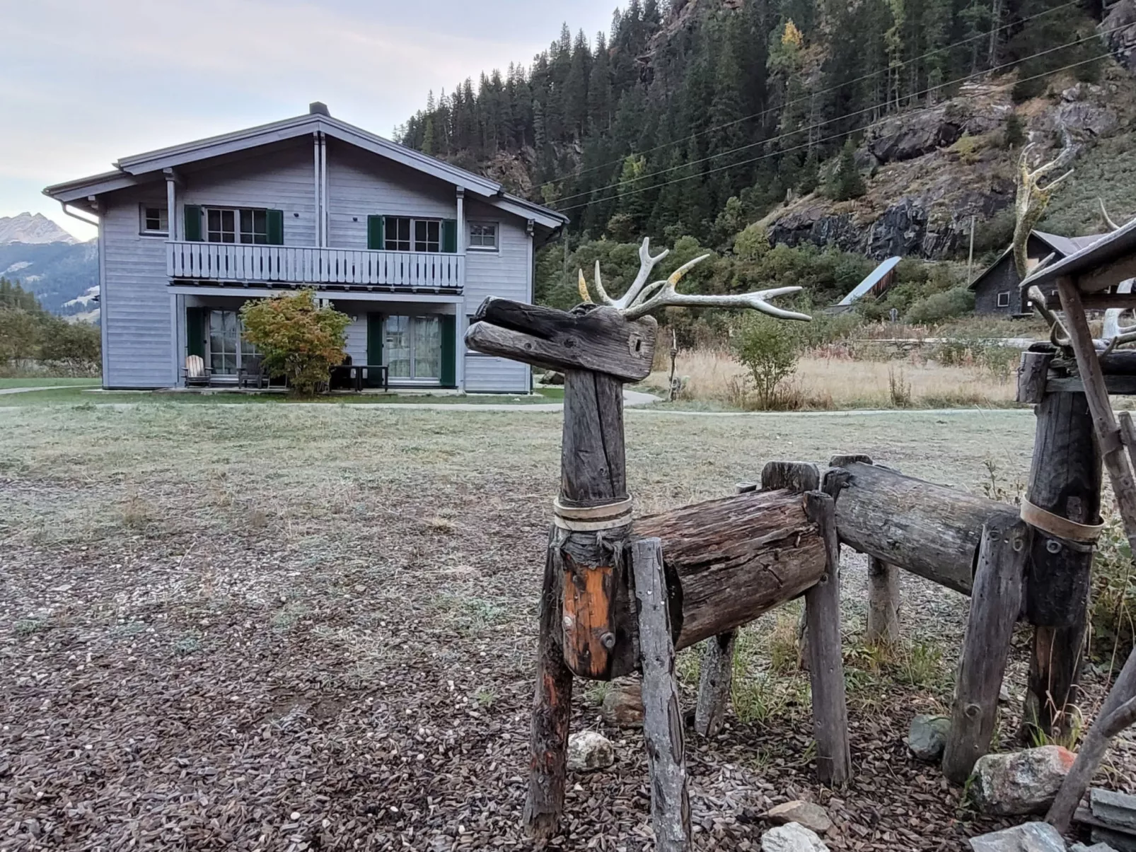 Lodge Seeblick 161 im Tauerndorf Enzingerboden - Draußen