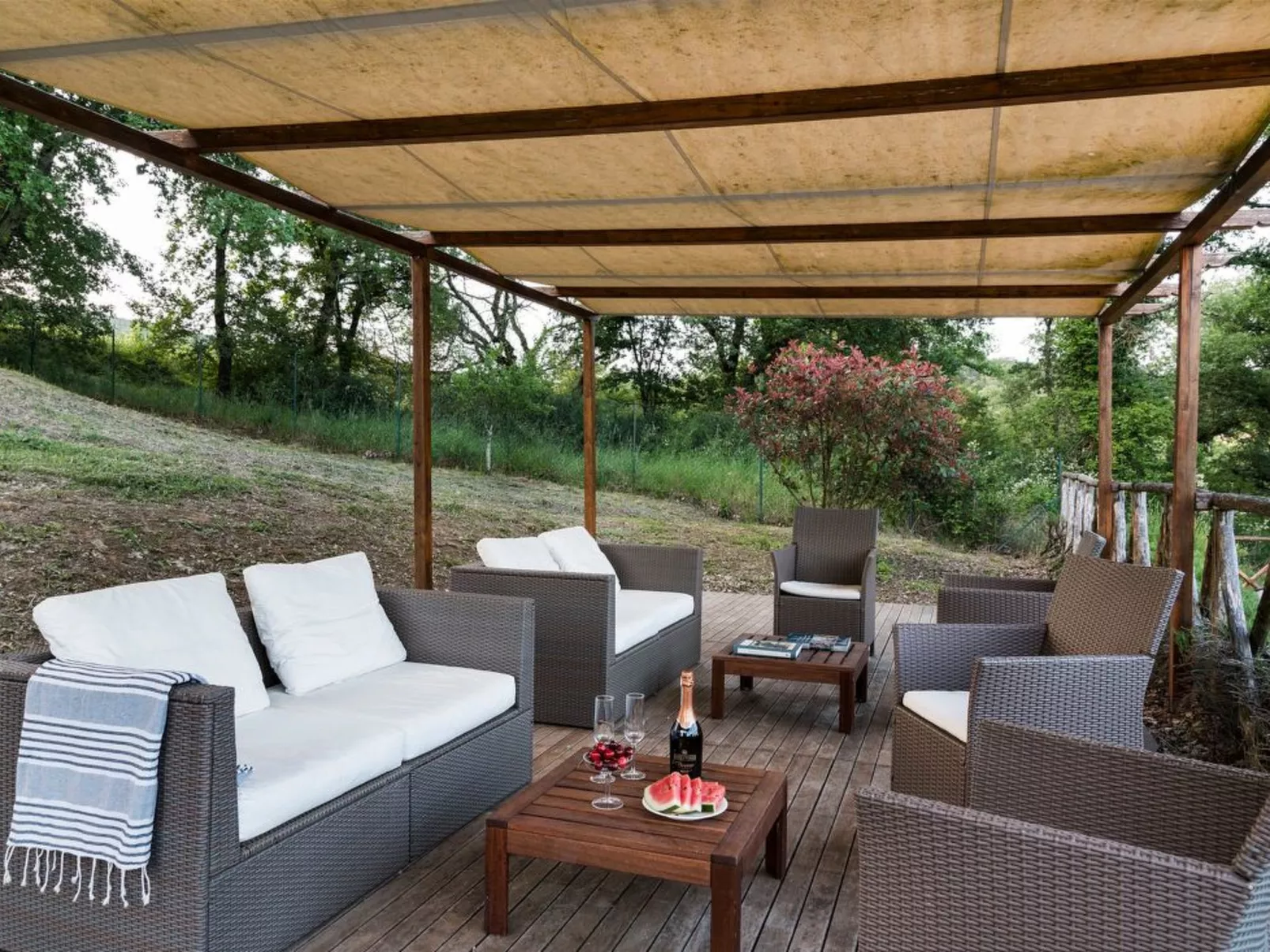 Wohnung in Bucine mit Großem Garten - Drinnen