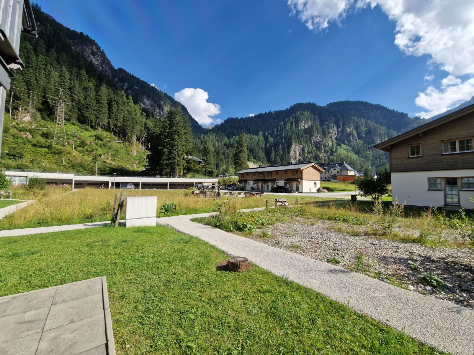 Lodge Weißsee 160 im Tauerndorf Enzingerboden - Draußen