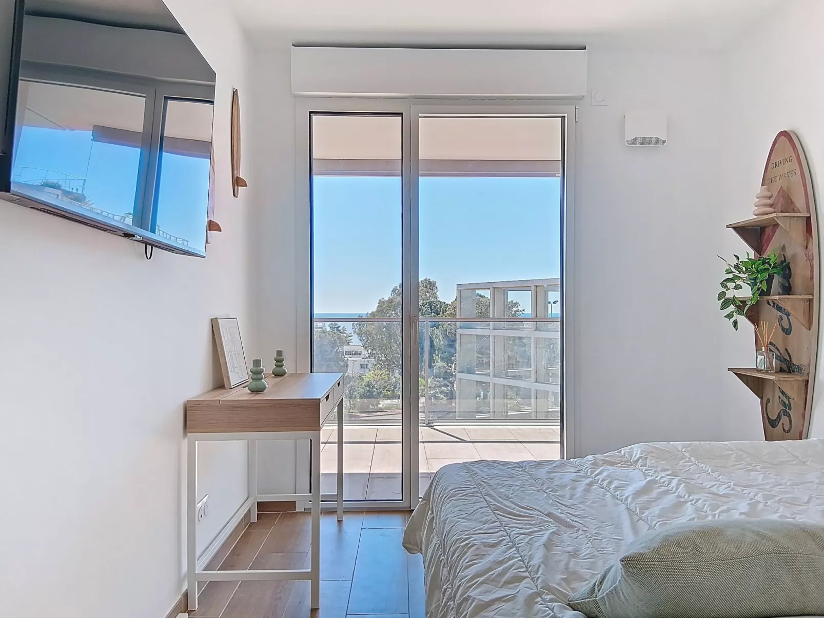 Seaside View - Inside