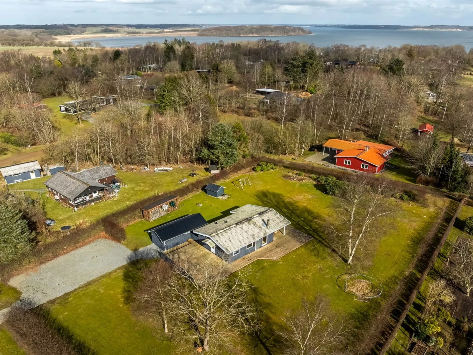 "Jytte" - 800m to the fjord - Outside