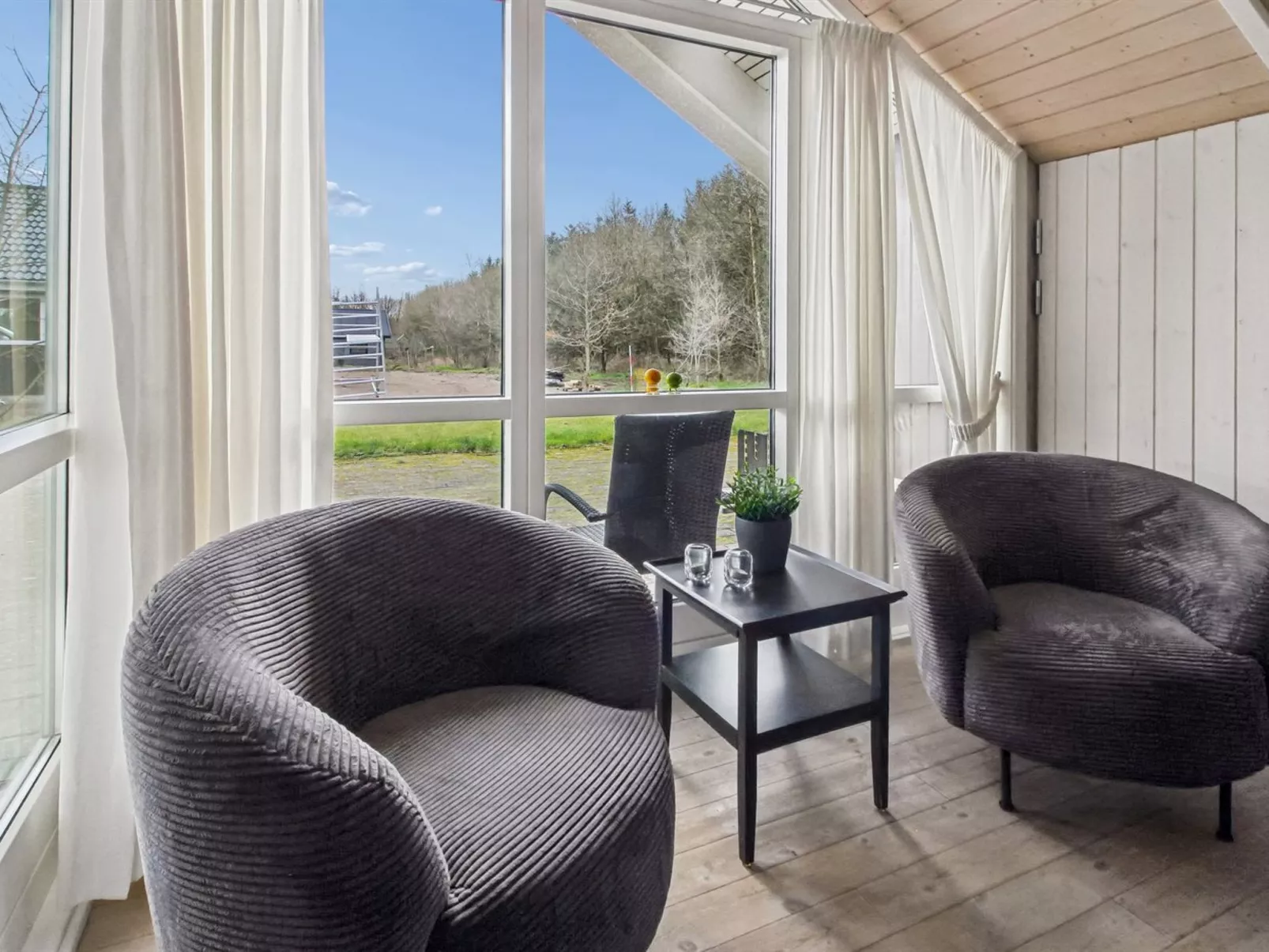 "Arnika" - 28km from the sea - Drinnen