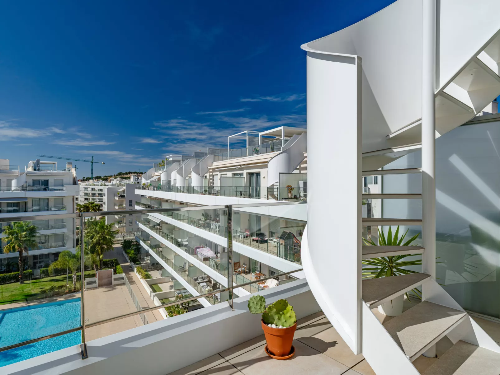 Marina Real I - Draußen