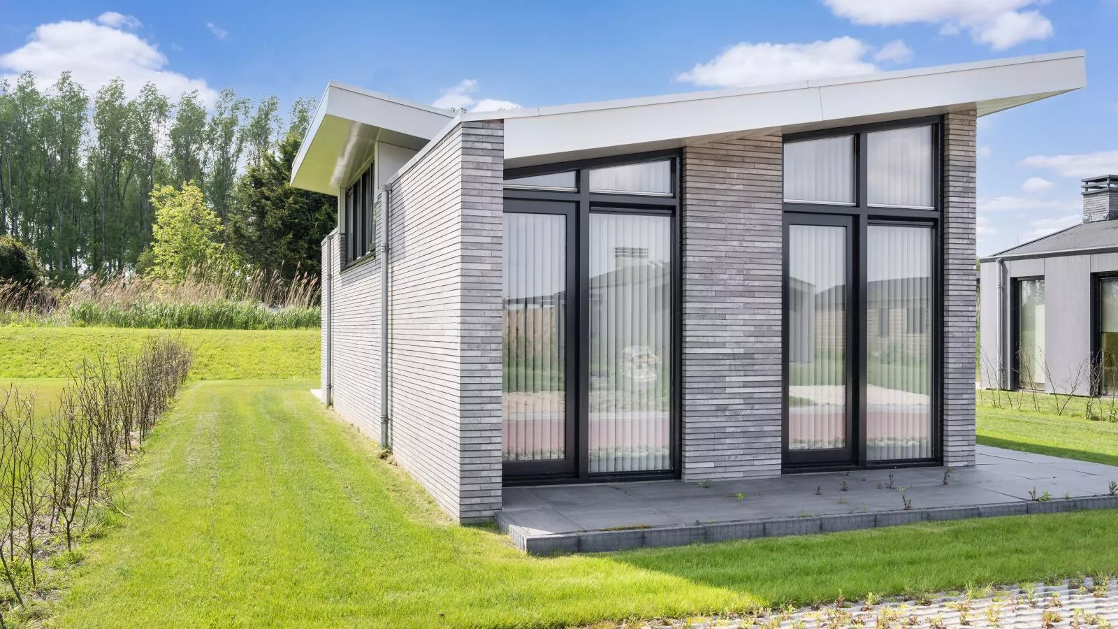 Polder - Außenbereich Sommer