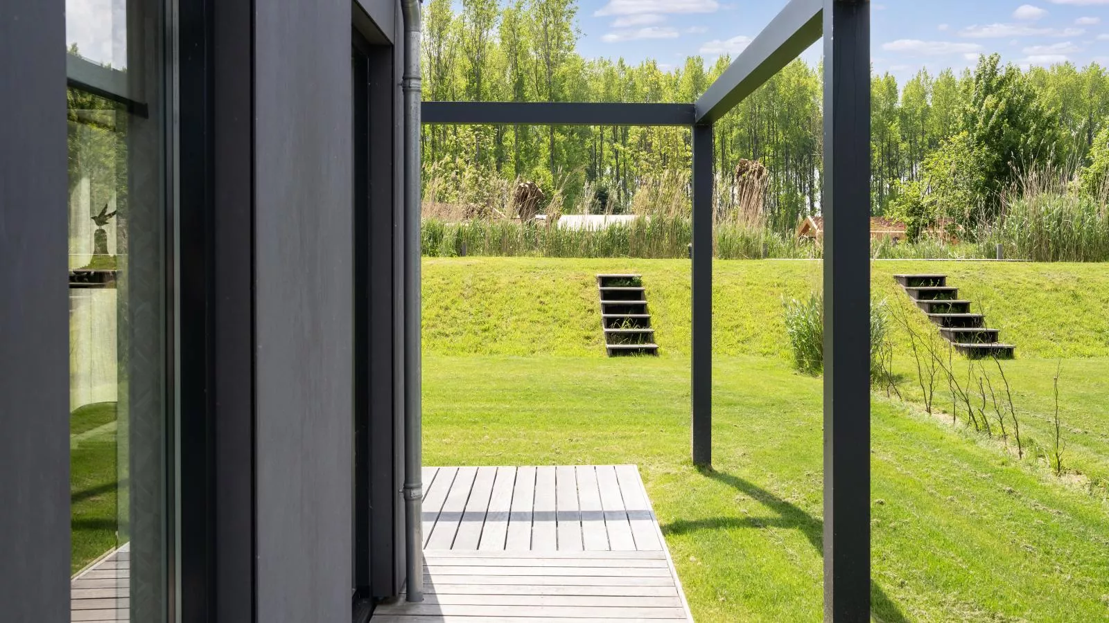 Strand - Gardens in summer