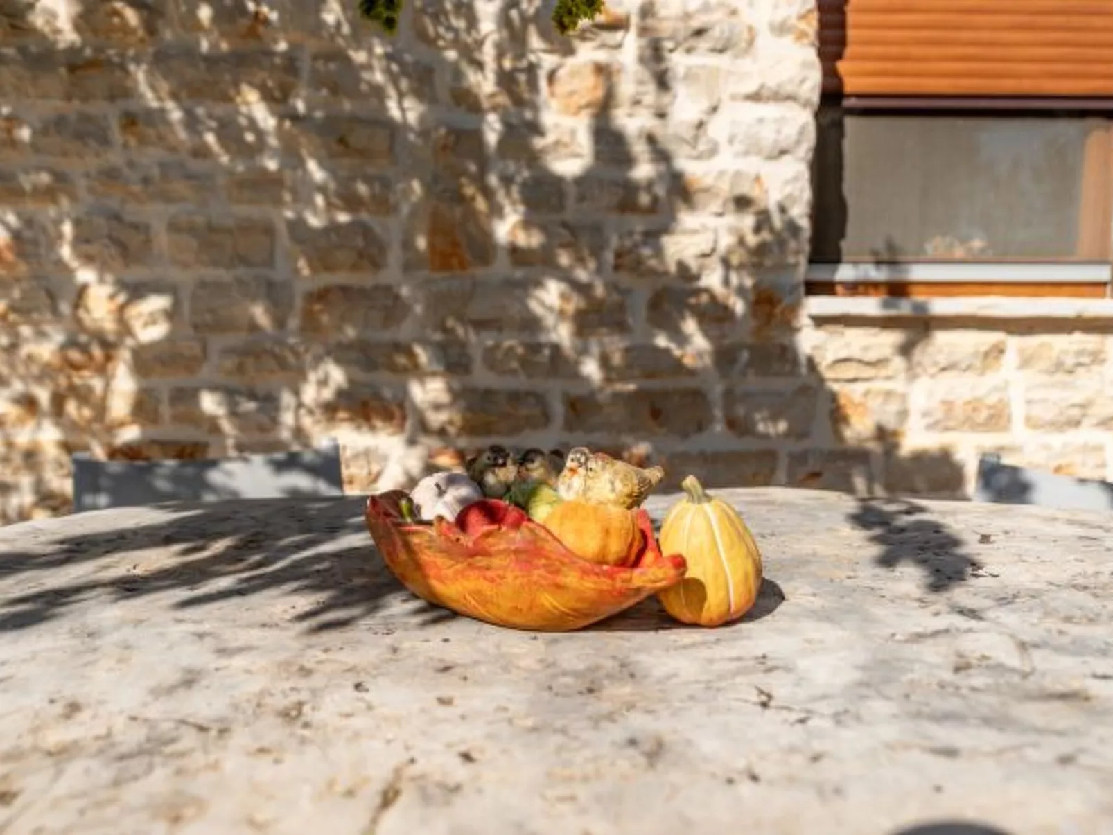 Villa Serena with pool - Image-tags.info