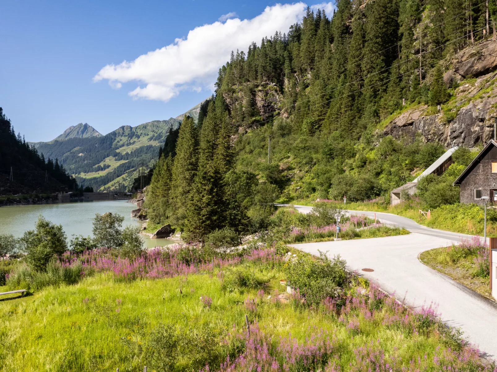 Lodge Weißsee 160 im Tauerndorf Enzingerboden - Draußen
