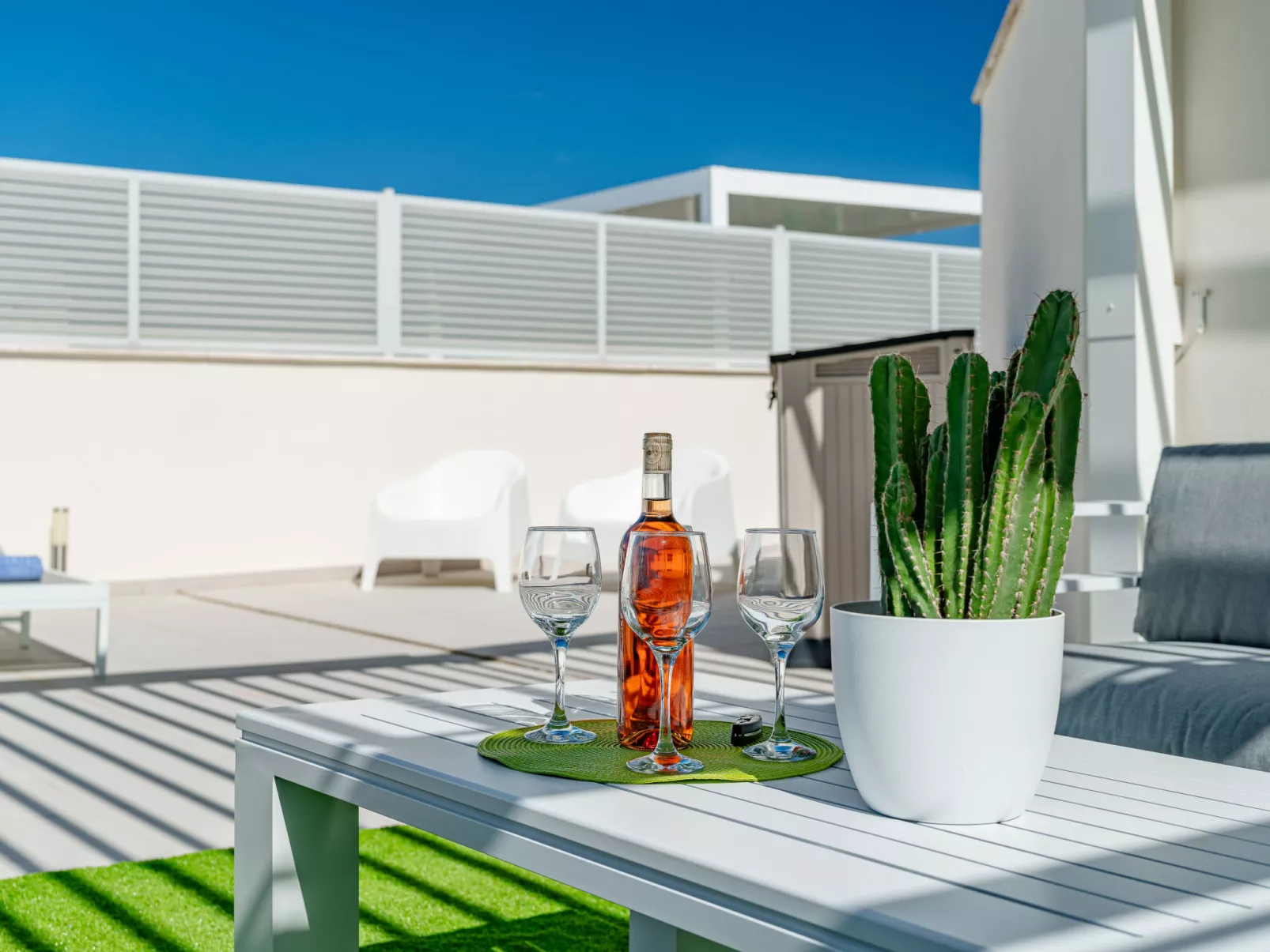 Marina Real I - Draußen