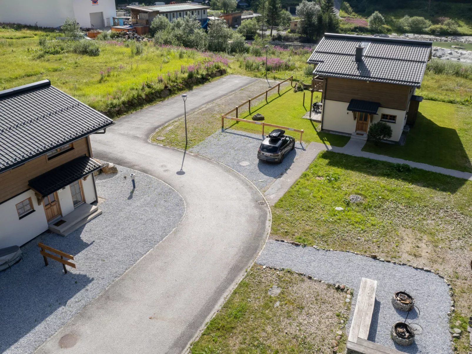 Lodge Adlerhorst 178 im Tauerndorf Enzingerboden - Draußen