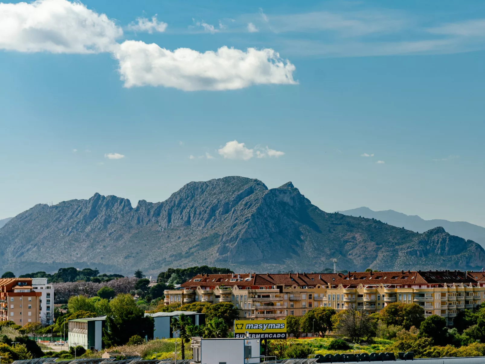 Marina Real I - Draußen