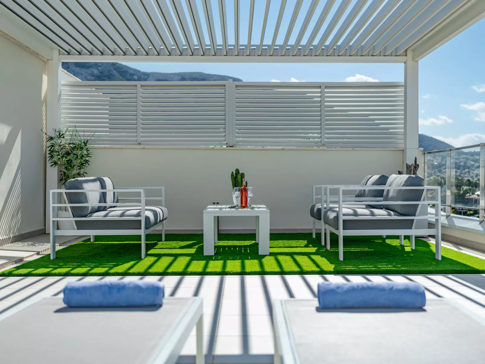 Marina Real I - Draußen