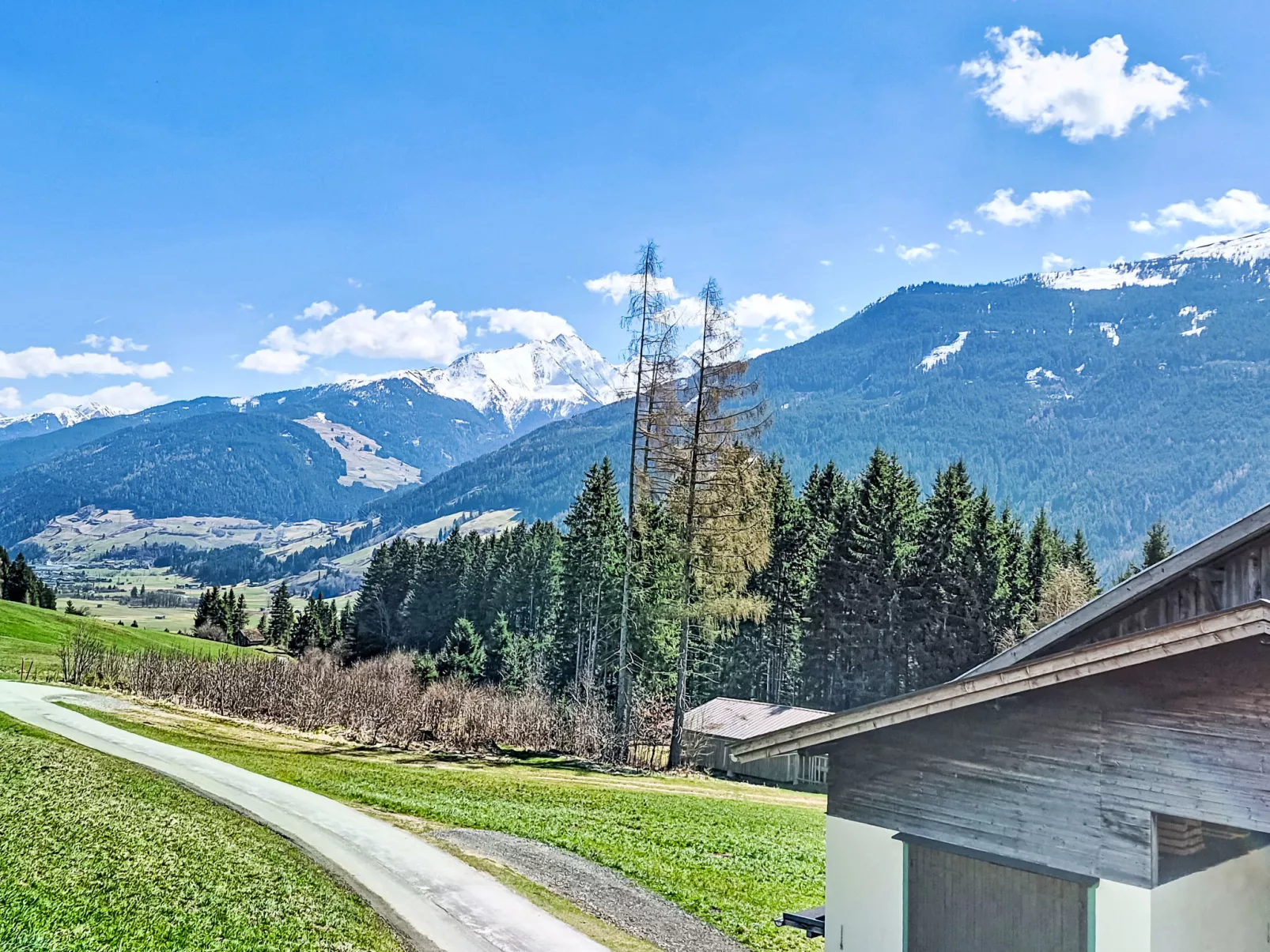 Panoramablick Tauern - Outside