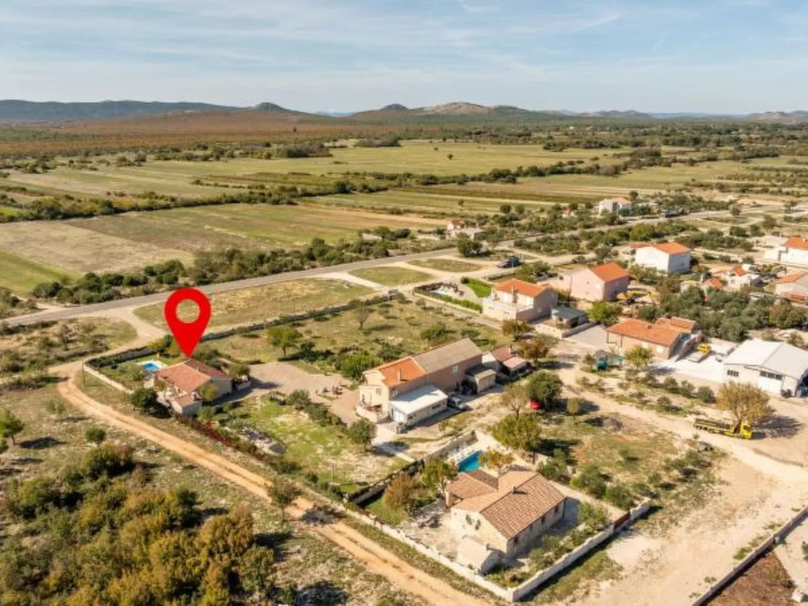 Villa Serena with pool - Image-tags.info