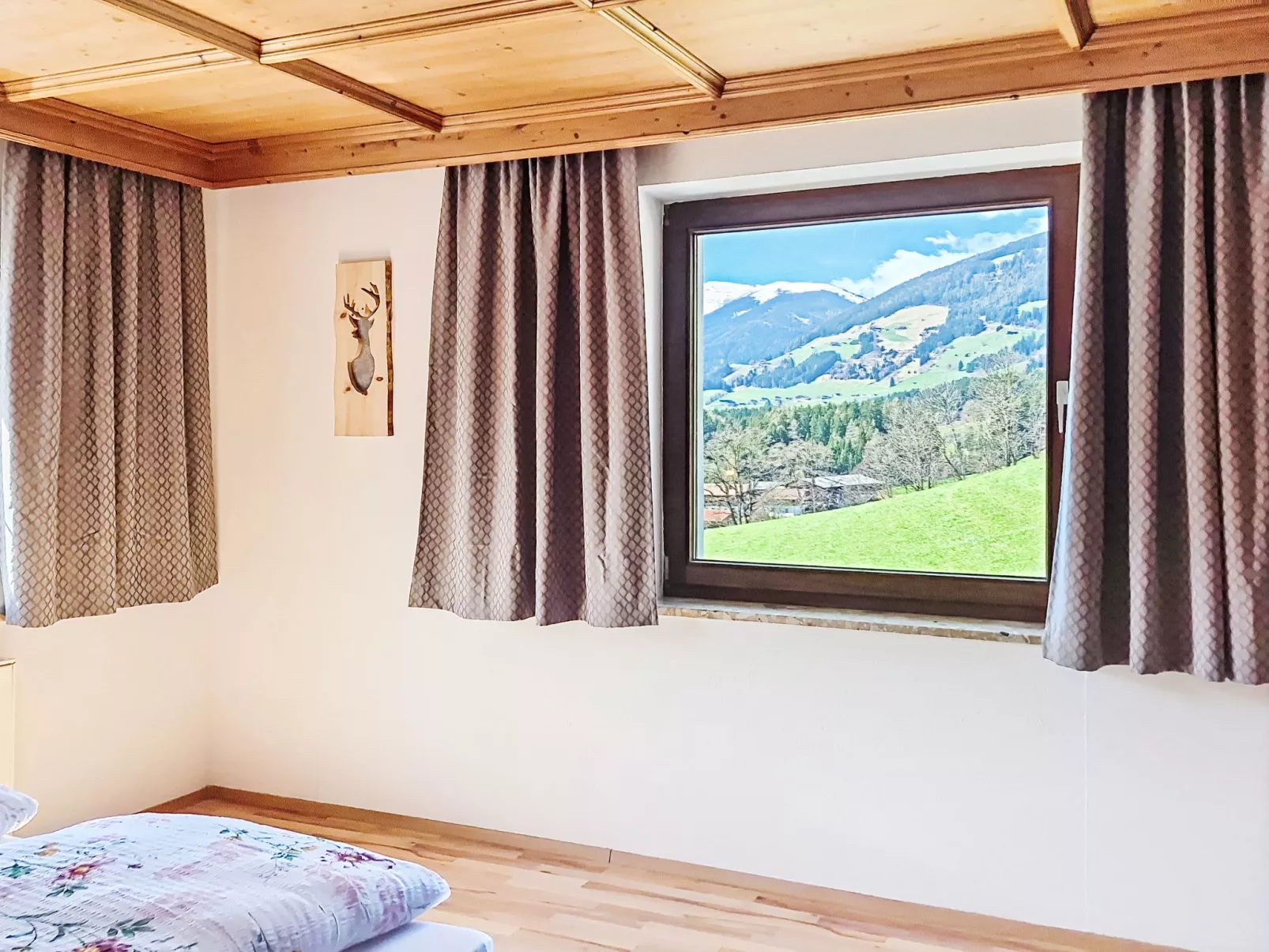 Panoramablick Tauern - Inside