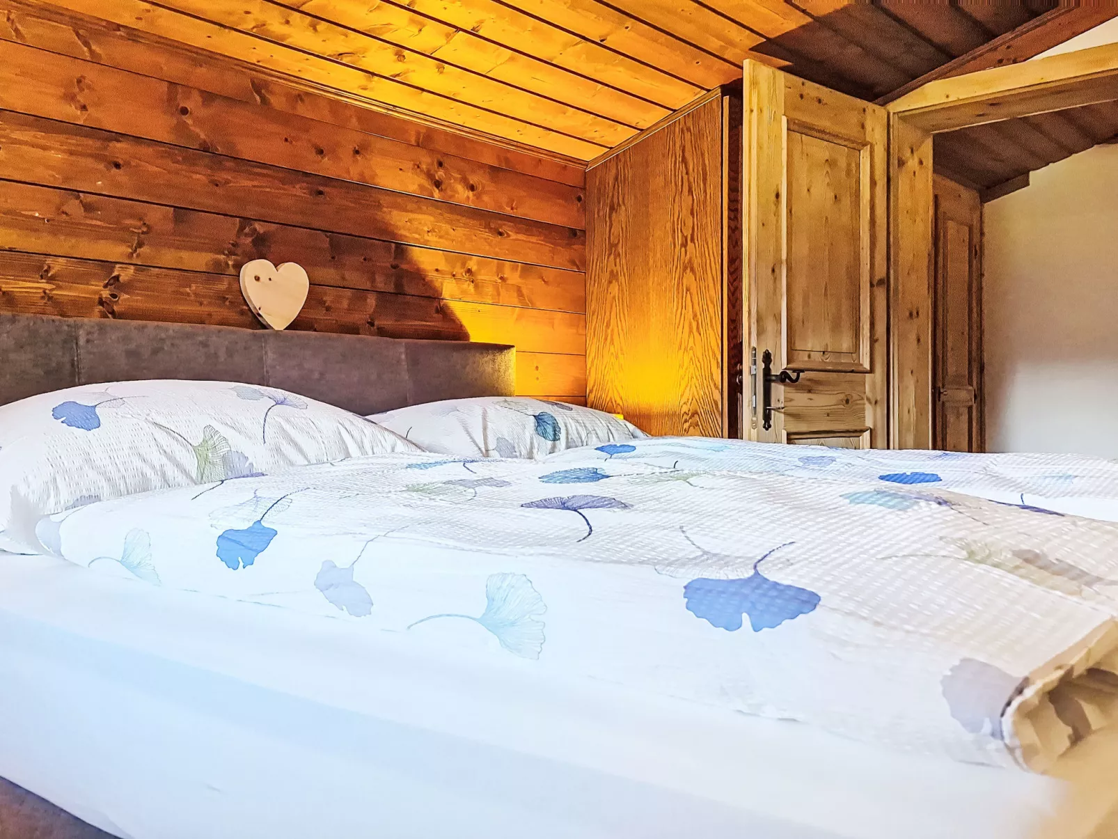 Panoramablick Tauern - Inside