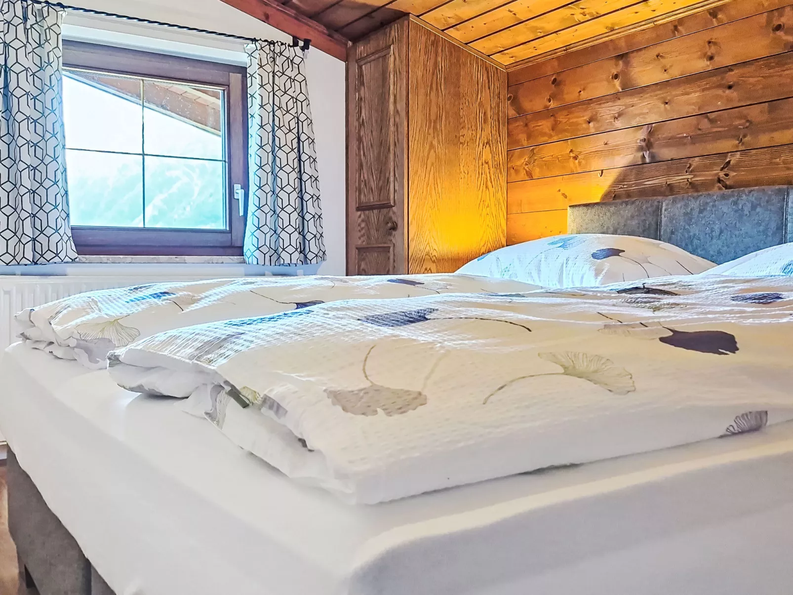 Panoramablick Tauern - Inside