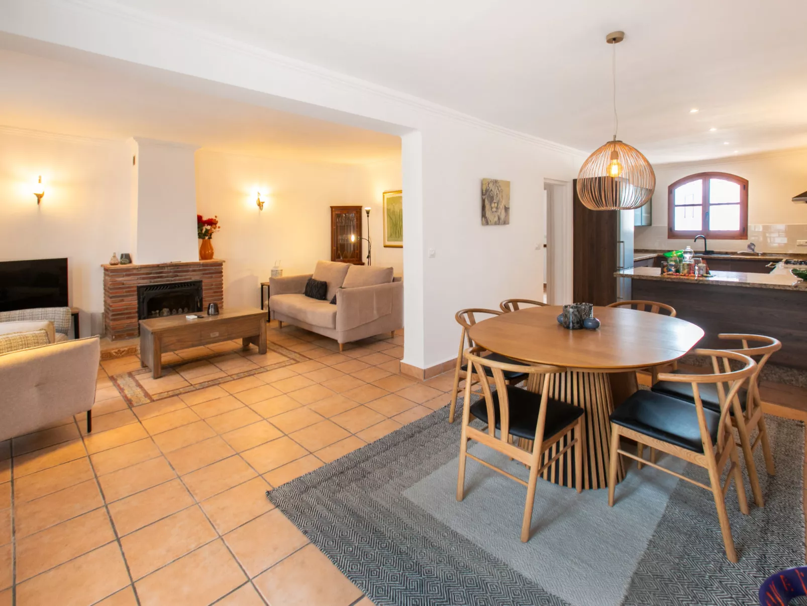 Los Olivos de Capistrano - Drinnen