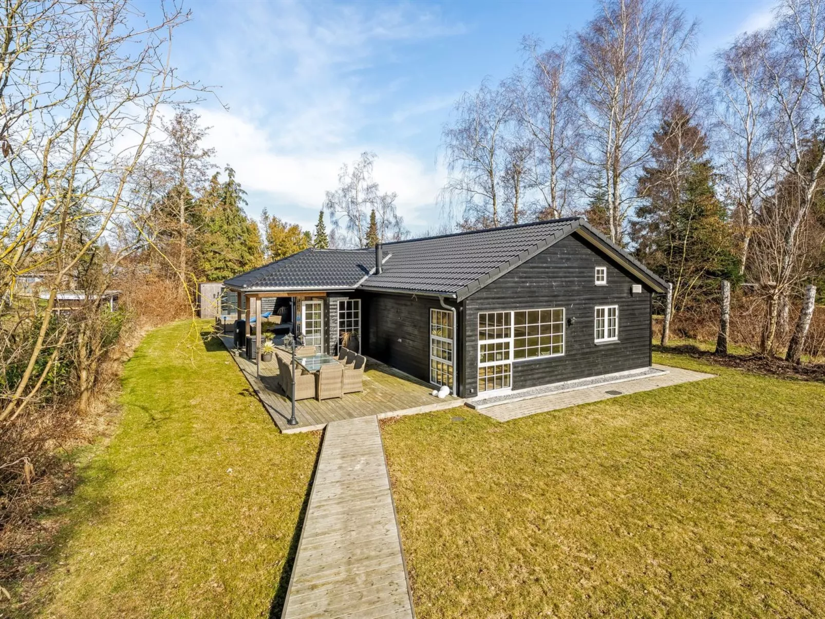 "Goti" - 400m from the sea